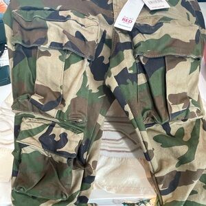 😍Women’s Size Small Wood Camo Detailed Army 👖 Jeans 🤩